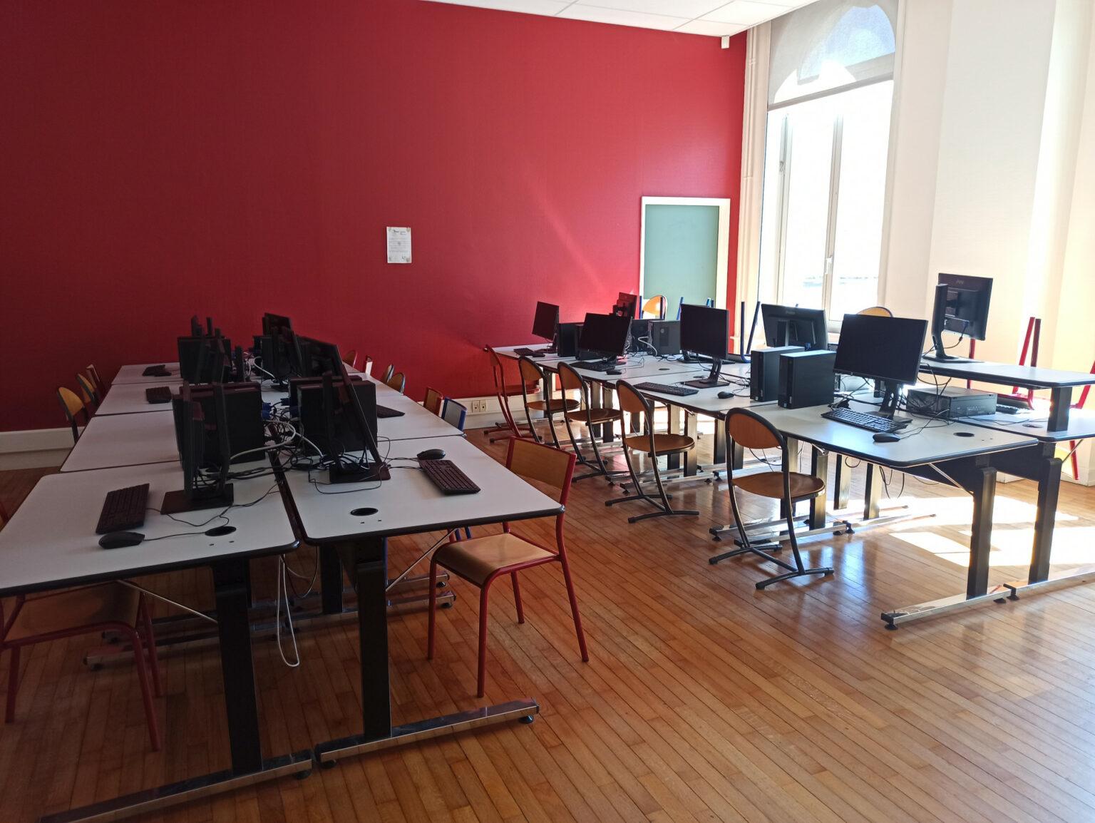 Salle informatique lycee rebberg mulhouse 01